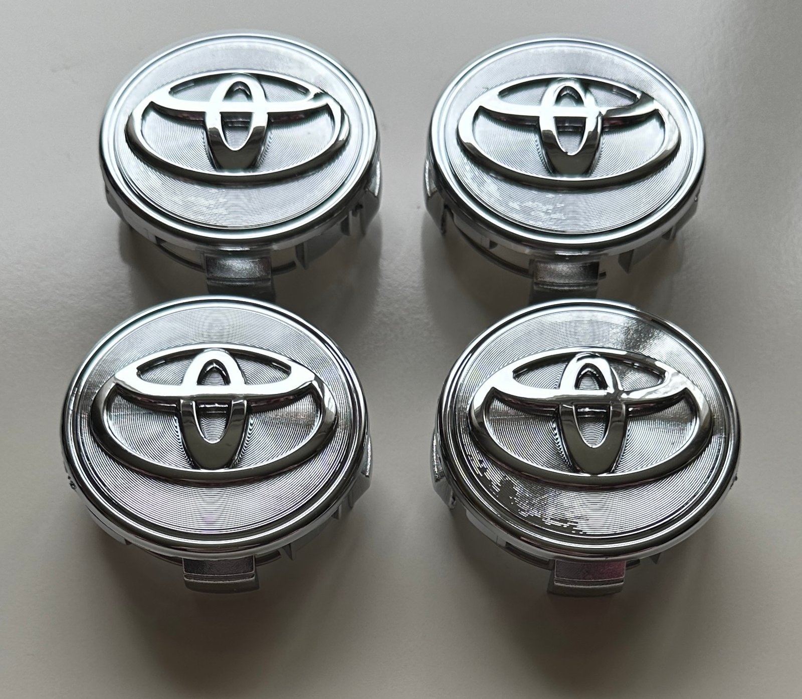 4 pcs (Set) 62mm - 2.44inch Chrome Toyota Wheel Center Hub Caps