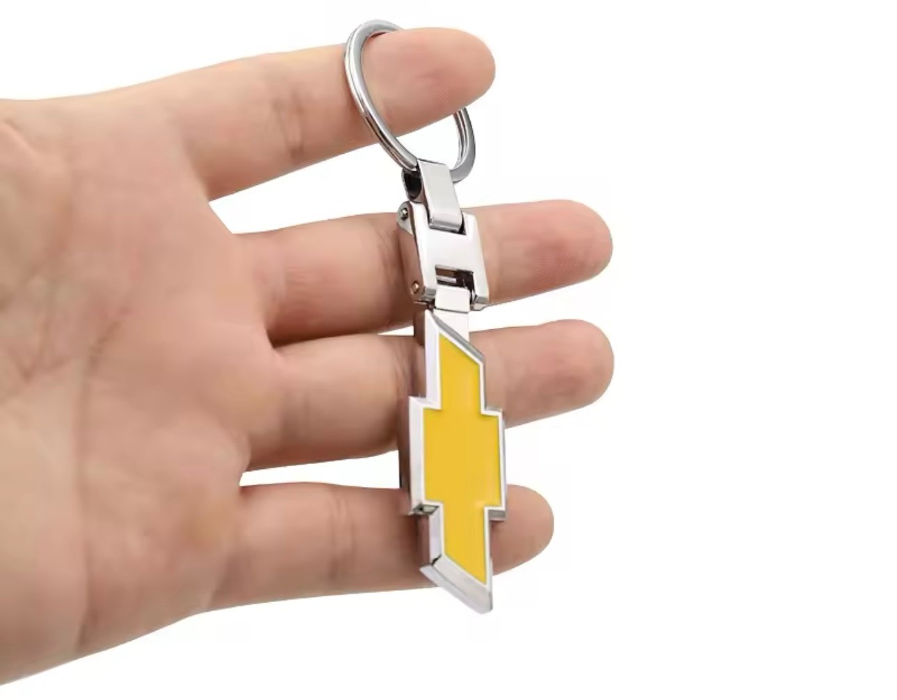 1 pcs High Quality Yellow Chevrolet Metal Keychain - Image 4
